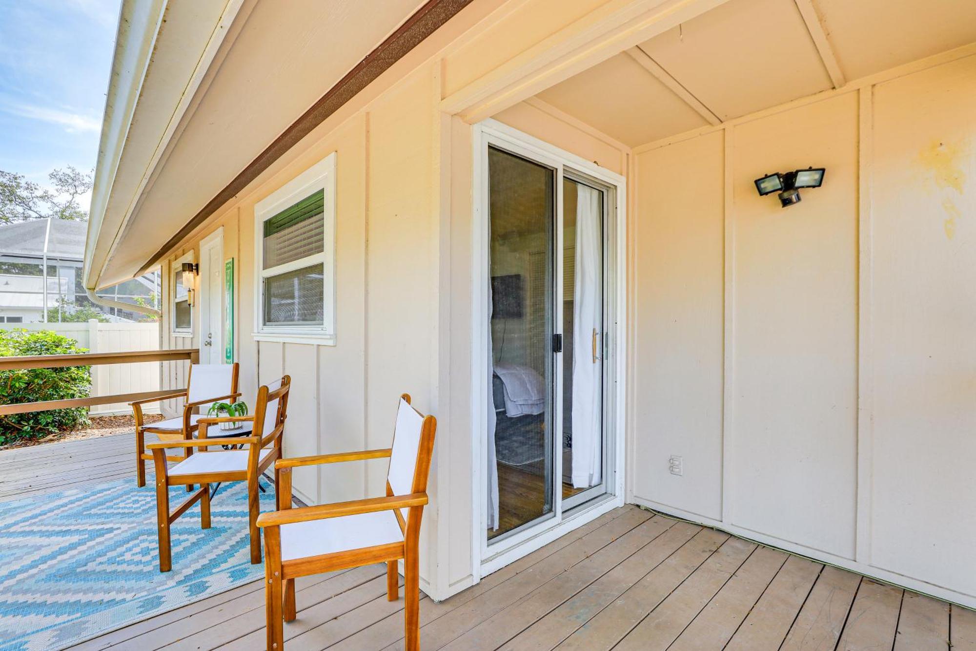 Holiday home Inviting 5 Mi To Access!