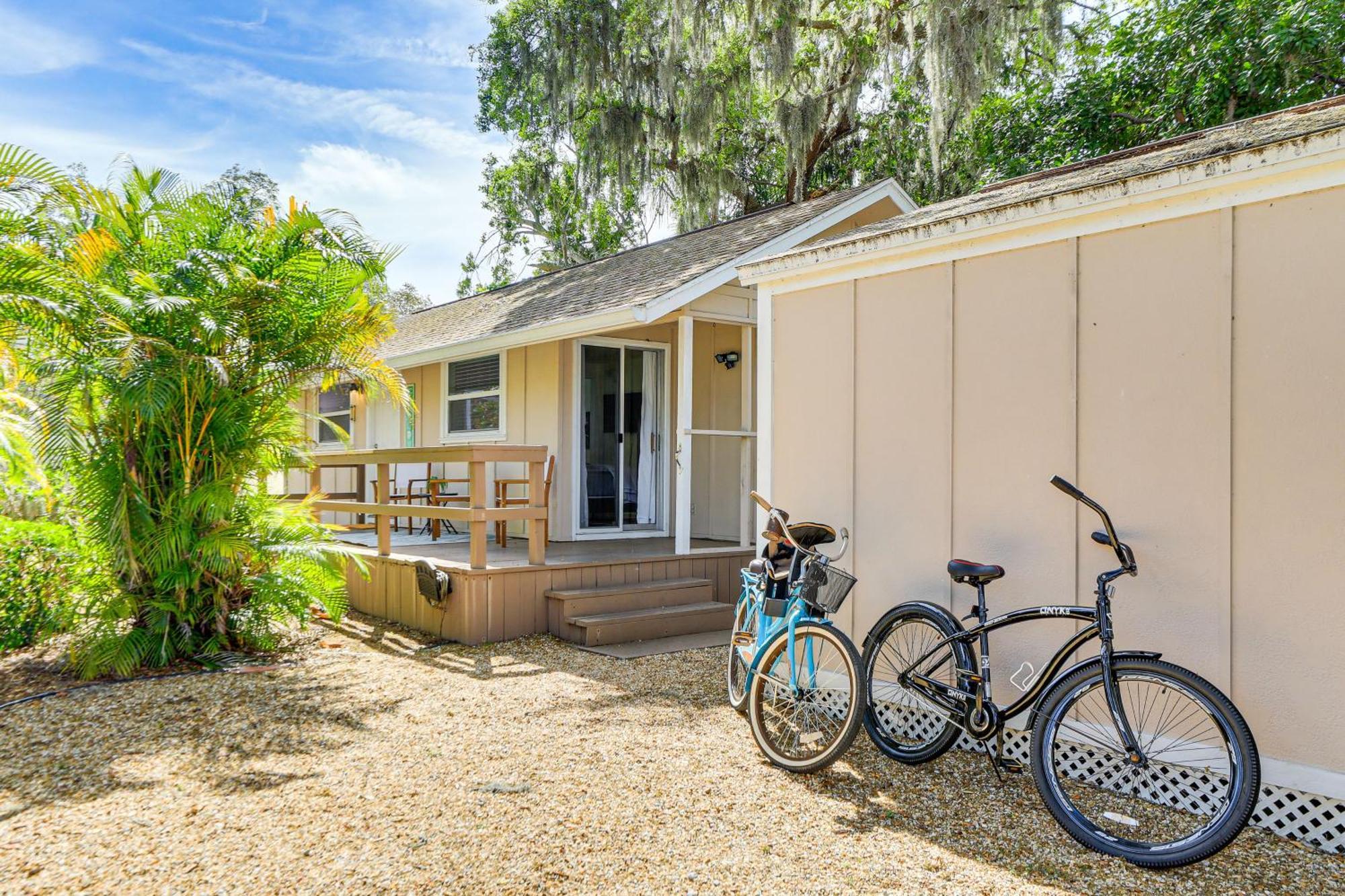 Inviting 5 Mi To Access! Holiday home