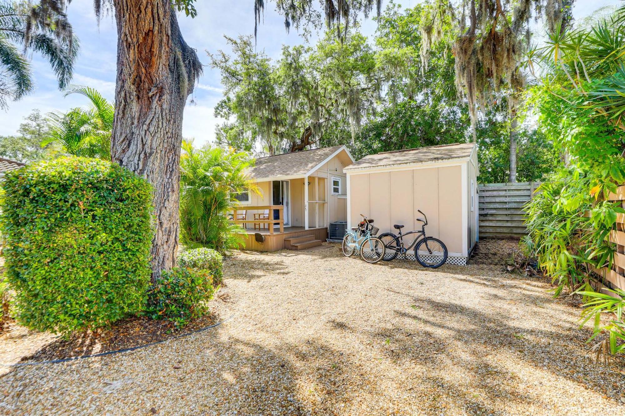 Holiday home Inviting 5 Mi To Access! *